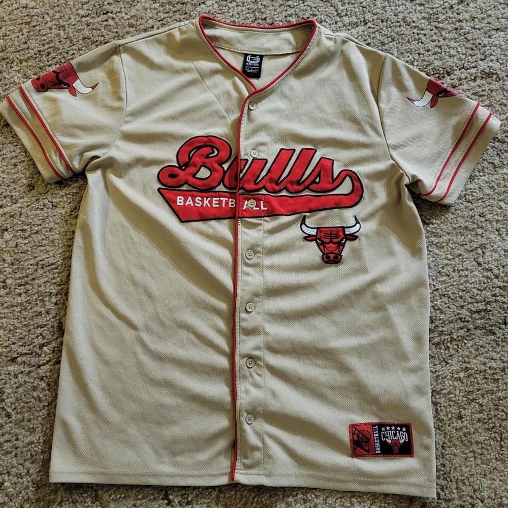 Ultra Game NBA Chicago Bulls Basketball Shirt / Men's Size L / Embroidered
